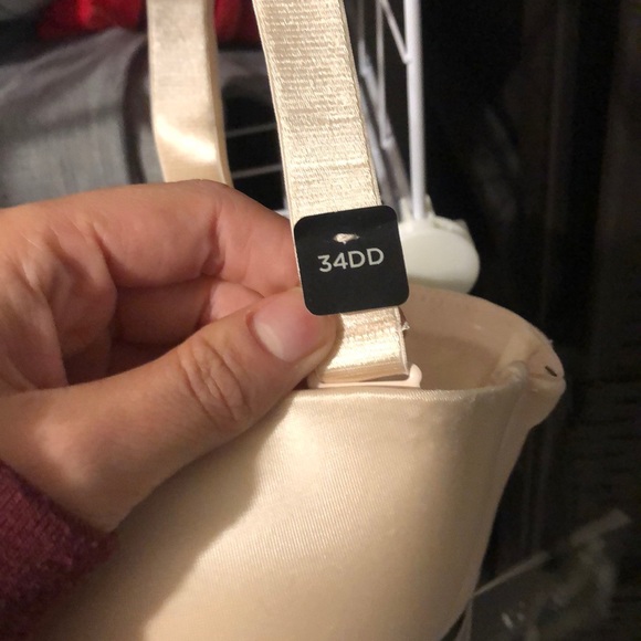 Too small - Picture 3 of 3